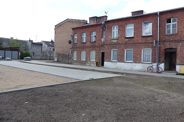 Przy ul. Malczewskiego powstaje duży teren rekreacyjny