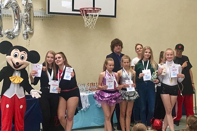 Sukcesy młodych tancerek z SP 8