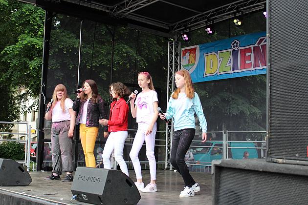 DZIEŃ DZIECKA. Super zabawa na Placu Pokoju