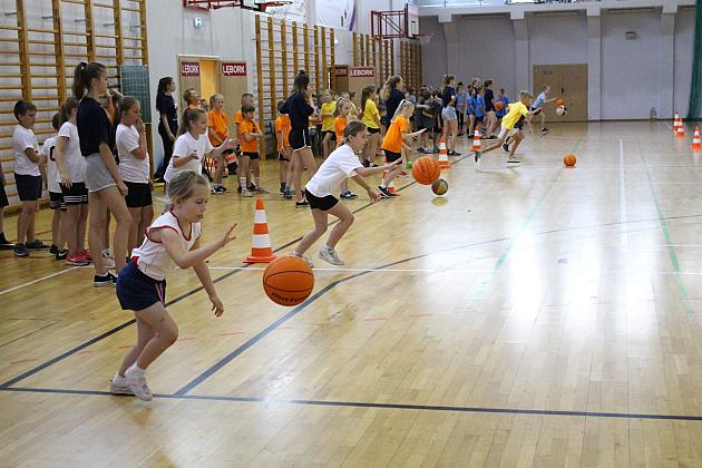 „Kto z nas lepiej i prędzej” – Konkurs Sportowy dla Szkół Podstawowych