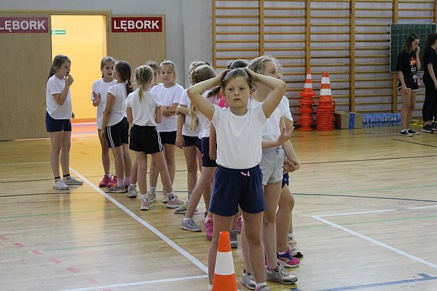 „Kto z nas lepiej i prędzej” – Konkurs Sportowy dla Szkół Podstawowych