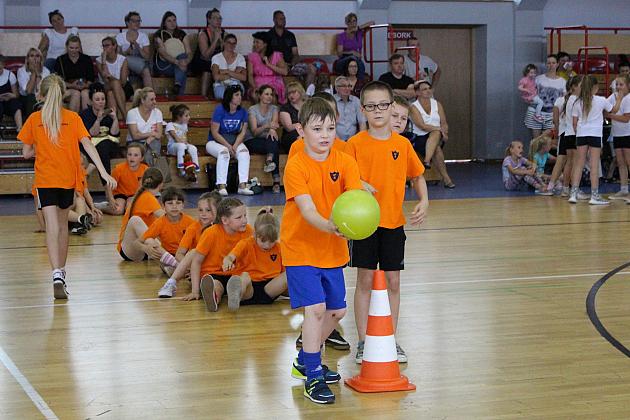 „Kto z nas lepiej i prędzej” – Konkurs Sportowy dla Szkół Podstawowych