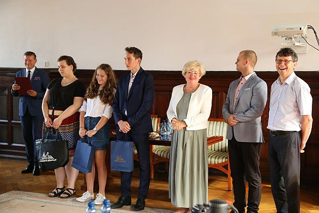 Spotkanie w ratuszu w sprawie nowego roku szkolnego