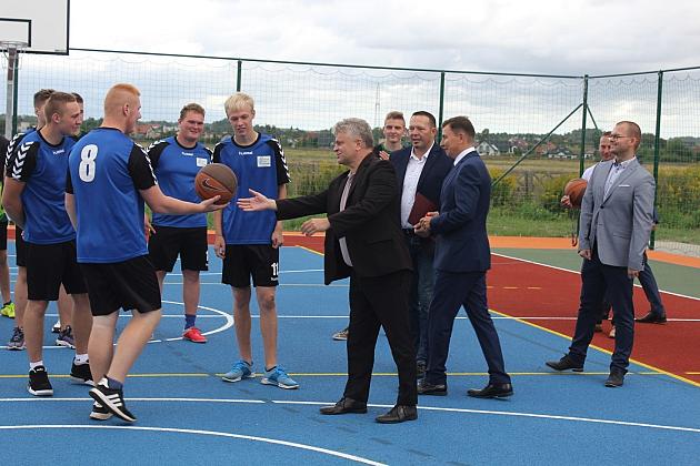 Otwarcie boiska przy Powiatowym Centrum Edukacyjnym