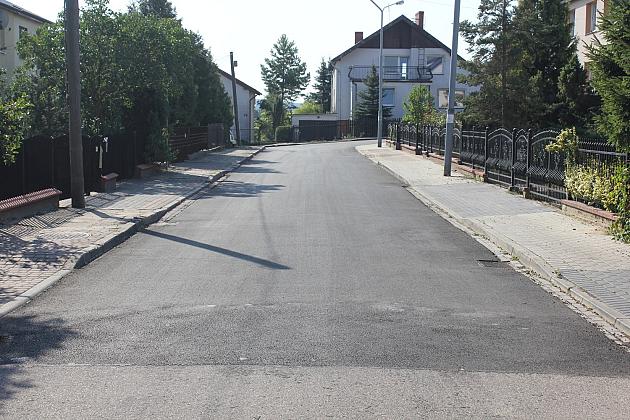 Nowy asfalt na Pionierów, Małoszyckiej, Kolonii i Kilińskiego