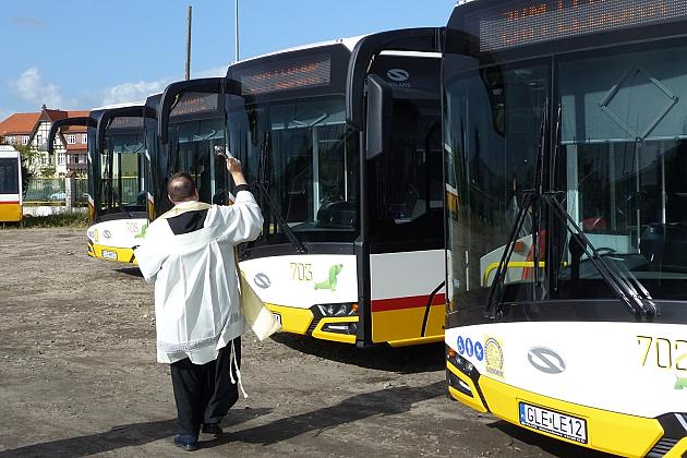 Nowe Solarisy w komplecie. Prezentacja autobusów w bazie ZKM-u