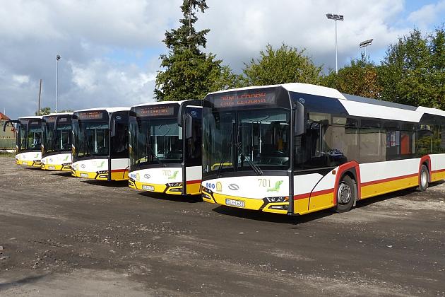 Nowe Solarisy w komplecie. Prezentacja autobusów w bazie ZKM-u