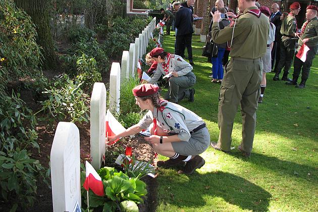 Harcerze z Lęborka na 75. rocznicy Operacji Market Garden
