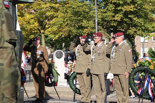 Harcerze z Lęborka na 75. rocznicy Operacji Market Garden