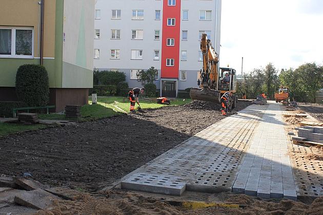 Przy ulicy Wojska Polskiego powstaje osiedlowy parking