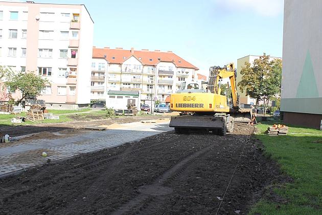 Przy ulicy Wojska Polskiego powstaje osiedlowy parking