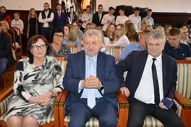 Pasowanie czeladników w ratuszu