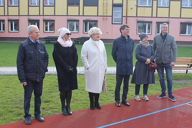 Nowe boisko w programie rewitalizacji tętni życiem