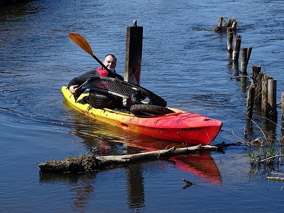 Będą czyścić rzekę Łebę