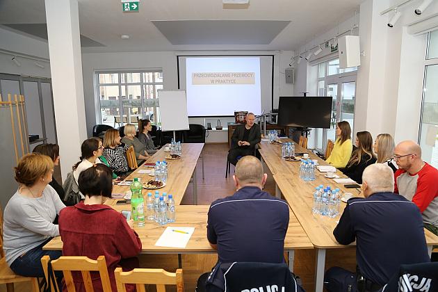 Szkolenie z zakresu problematyki przemocy w rodzinie i realizacji procedury „Niebieskiej Karty”