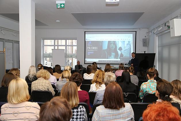 Szkolenie z zakresu problematyki przemocy w rodzinie i realizacji procedury „Niebieskiej Karty”