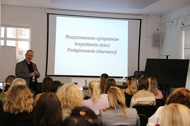 Szkolenie z zakresu problematyki przemocy w rodzinie i realizacji procedury „Niebieskiej Karty”