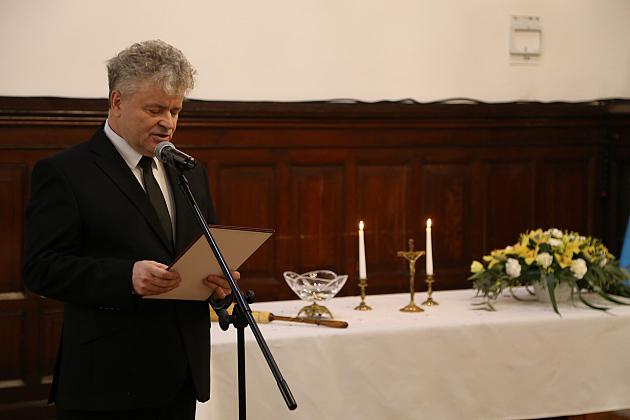 Biskup Ryszard Kasyna z kolędą w ratuszu