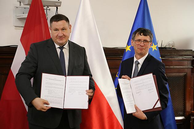 Lębork ma nowe miasto partnerskie. Umowa o współpracy z łotewskim Ogre podpisana
