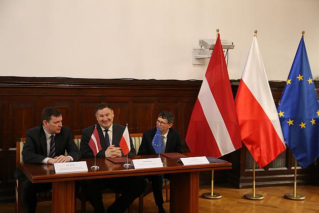 Lębork ma nowe miasto partnerskie. Umowa o współpracy z łotewskim Ogre podpisana