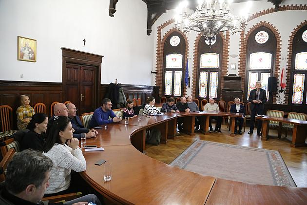 Delegacja z Gruzji w Lęborku: wizyta studyjna w zakresie termomodernizacji i odnawialnych źródeł energii