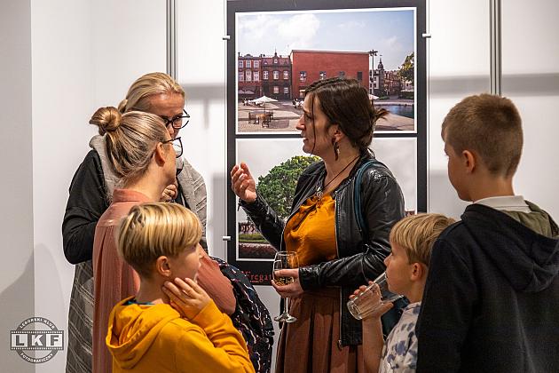 Wystawa fotograficzna „Dwa światy Lęborka” do obejrzenia w Wieży Ciśnień
