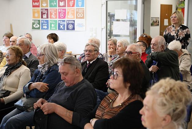 Warsztaty edukacyjne dla seniorów w klubie osiedlowym „Baza”