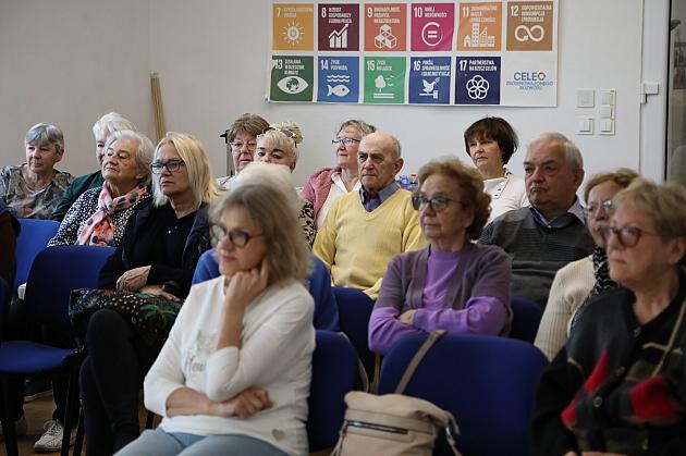 Warsztaty edukacyjne dla seniorów w klubie osiedlowym „Baza”