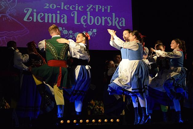 20-lecie Zespołu Pieśni i Tańca „Ziemia Lęborska” – Jubileusz pełen tańca i wzruszeń