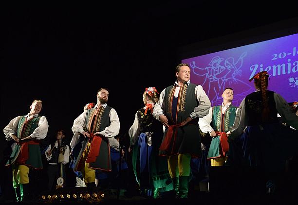 20-lecie Zespołu Pieśni i Tańca „Ziemia Lęborska” – Jubileusz pełen tańca i wzruszeń