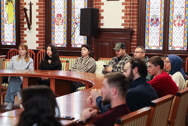 Uczestnicy projektu PolaNET odwiedzili ratusz