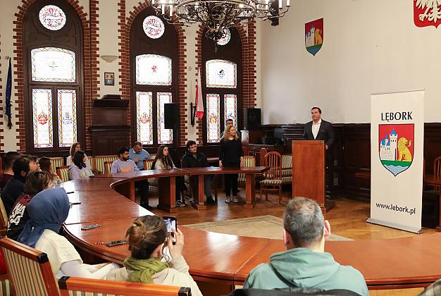 Uczestnicy projektu PolaNET odwiedzili ratusz