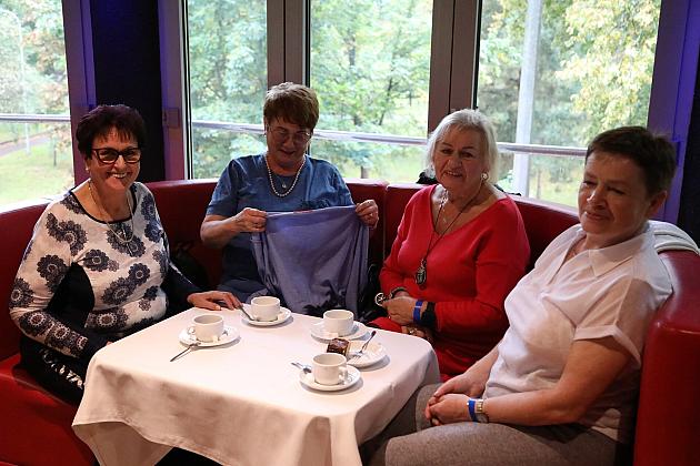 Seniorzy świętowali w restauracji „Różana”