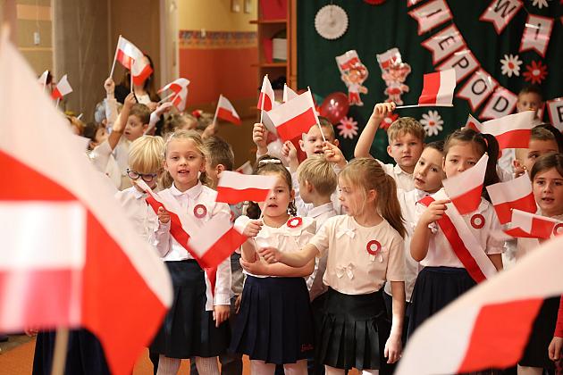 Radosne świętowanie 107. rocznicy odzyskania niepodległości w Przedszkolu nr 1