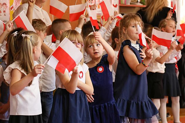 Radosne świętowanie 107. rocznicy odzyskania niepodległości w Przedszkolu nr 1