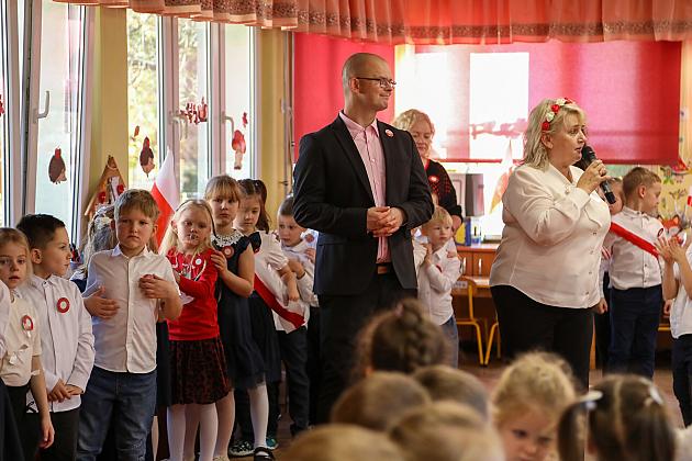 Radosne świętowanie 107. rocznicy odzyskania niepodległości w Przedszkolu nr 1