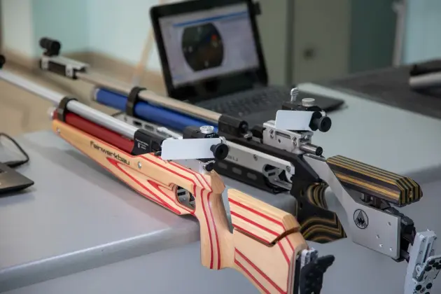 Strzelnica, minisiatkówka i turnieje. Sportowe ferie z CSiR w Lęborku