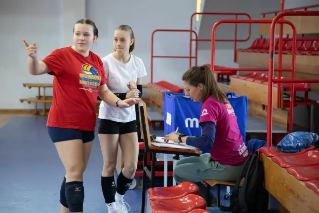 Strzelnica, minisiatkówka i turnieje. Sportowe ferie z CSiR w Lęborku