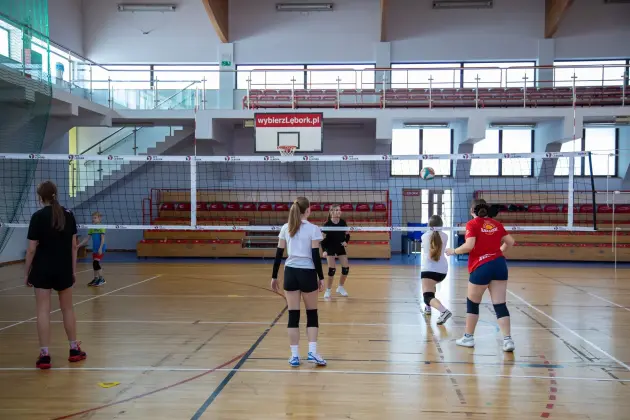 Strzelnica, minisiatkówka i turnieje. Sportowe ferie z CSiR w Lęborku