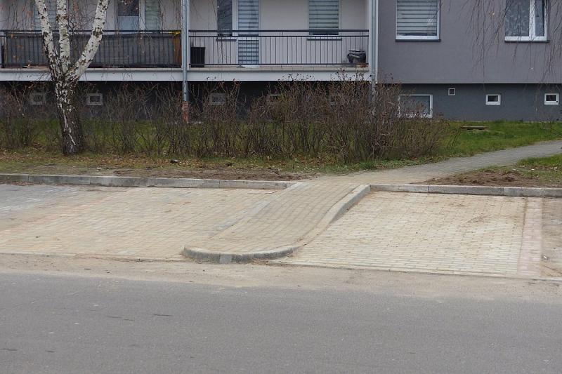 Nowe miejsca parkingowe przy ulicy Teligi