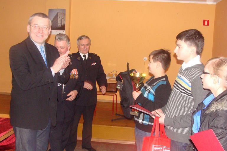 ,,Młodzież zapobiega pożarom